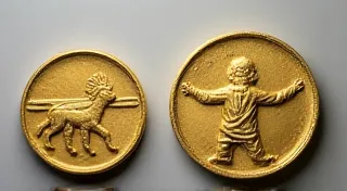 Comparing Roman Coin Types: Aureus vs. Solidus